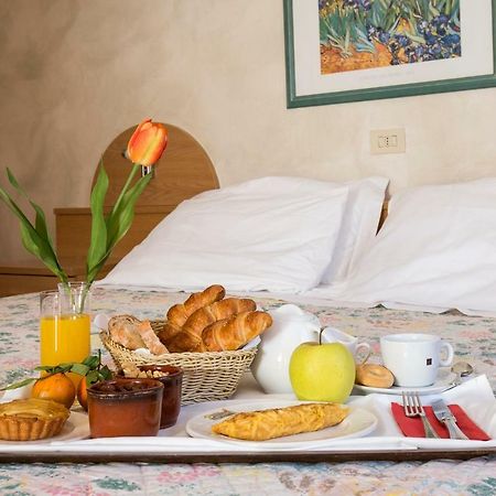 Hotel Centro Torre Pellice Dış mekan fotoğraf