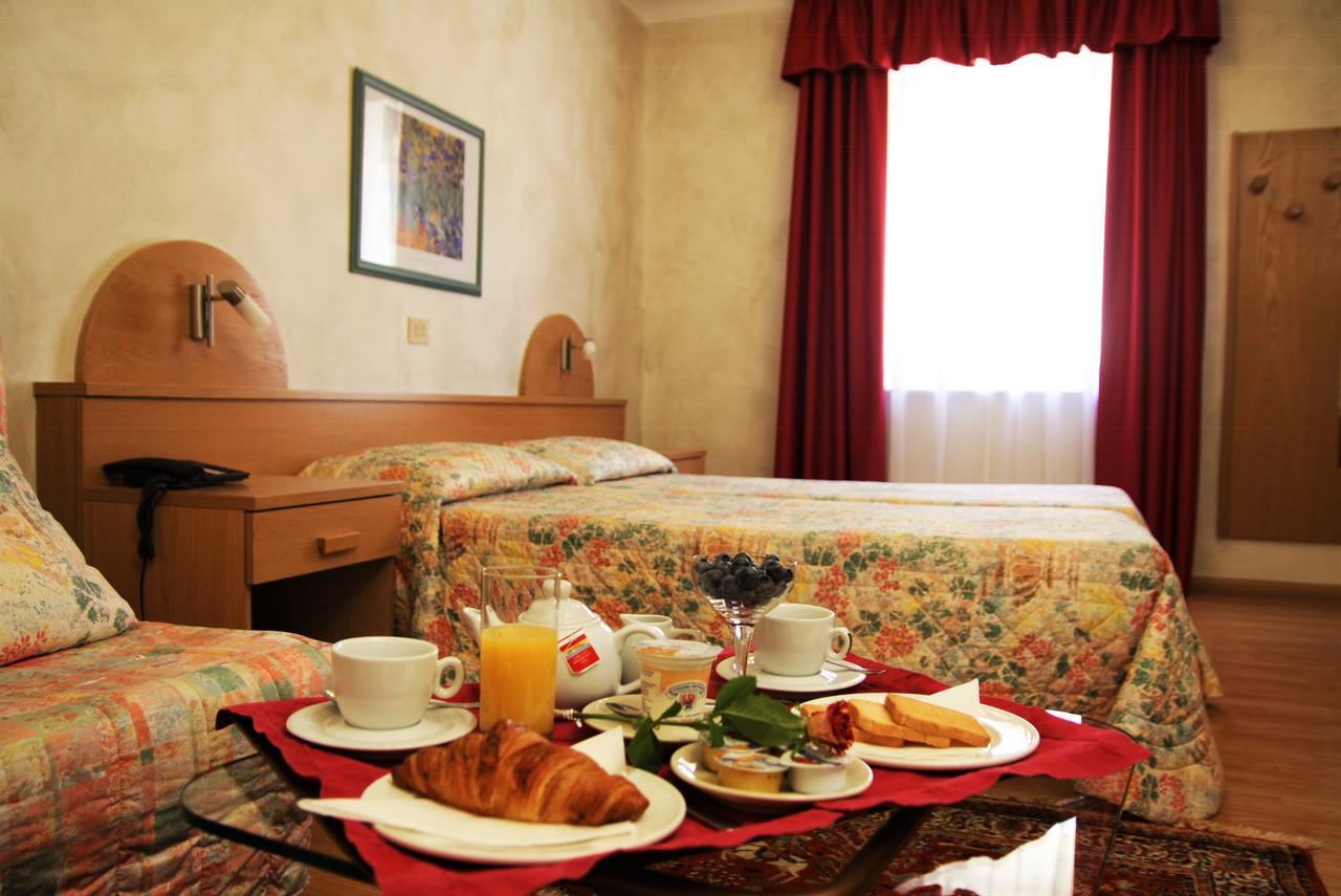 Hotel Centro Torre Pellice Dış mekan fotoğraf