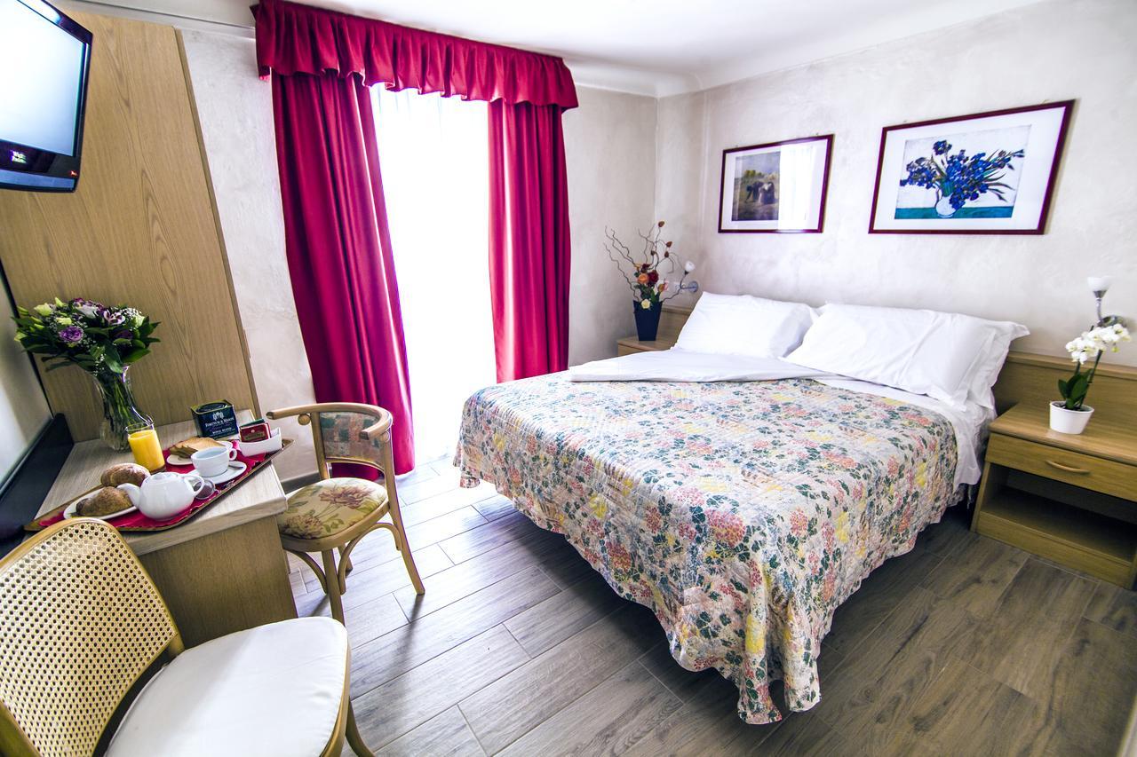 Hotel Centro Torre Pellice Dış mekan fotoğraf