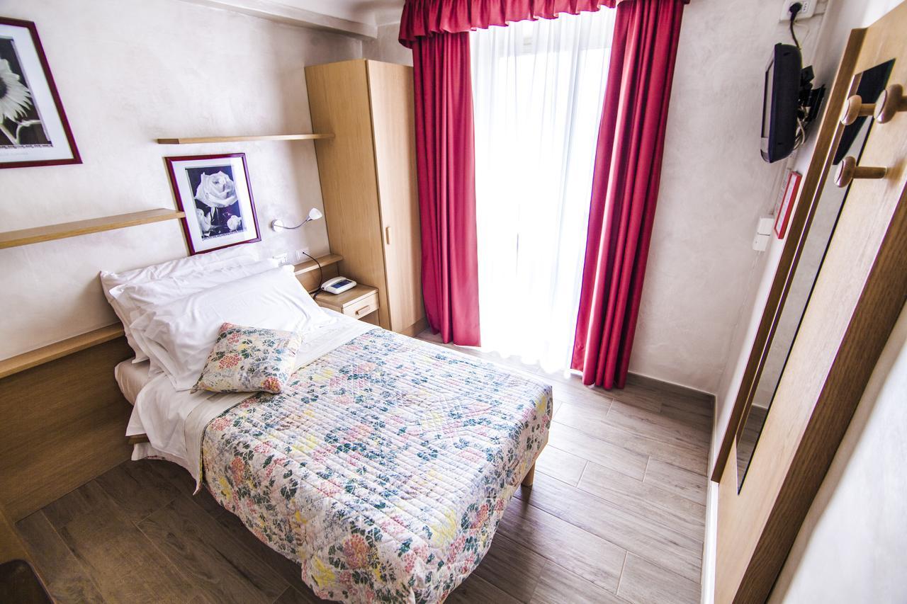 Hotel Centro Torre Pellice Dış mekan fotoğraf